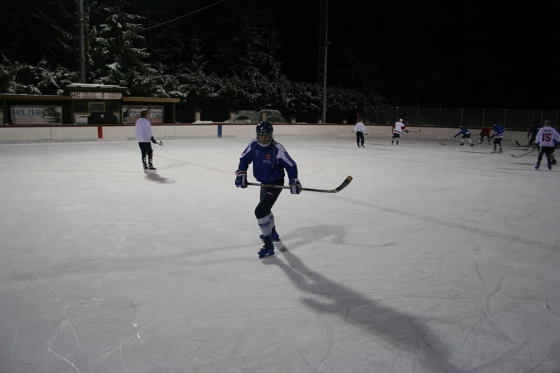 gal/Eishockeyspiel in Toblach/2008-02-02 SVR Eishockey 070.jpg